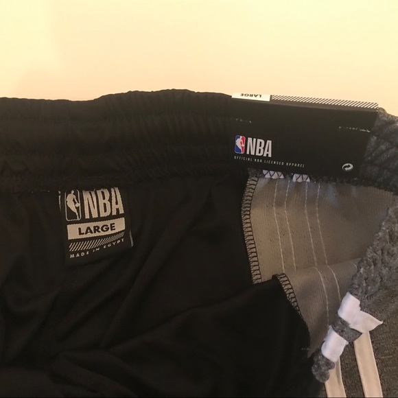 Shorts - Picture 8 of 9